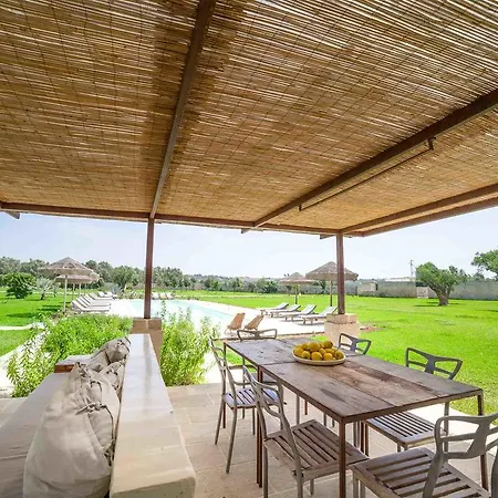 Masseria La Gresca Bed & Breakfast 3*
