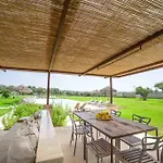 Masseria La Gresca Bed & Breakfast 3*